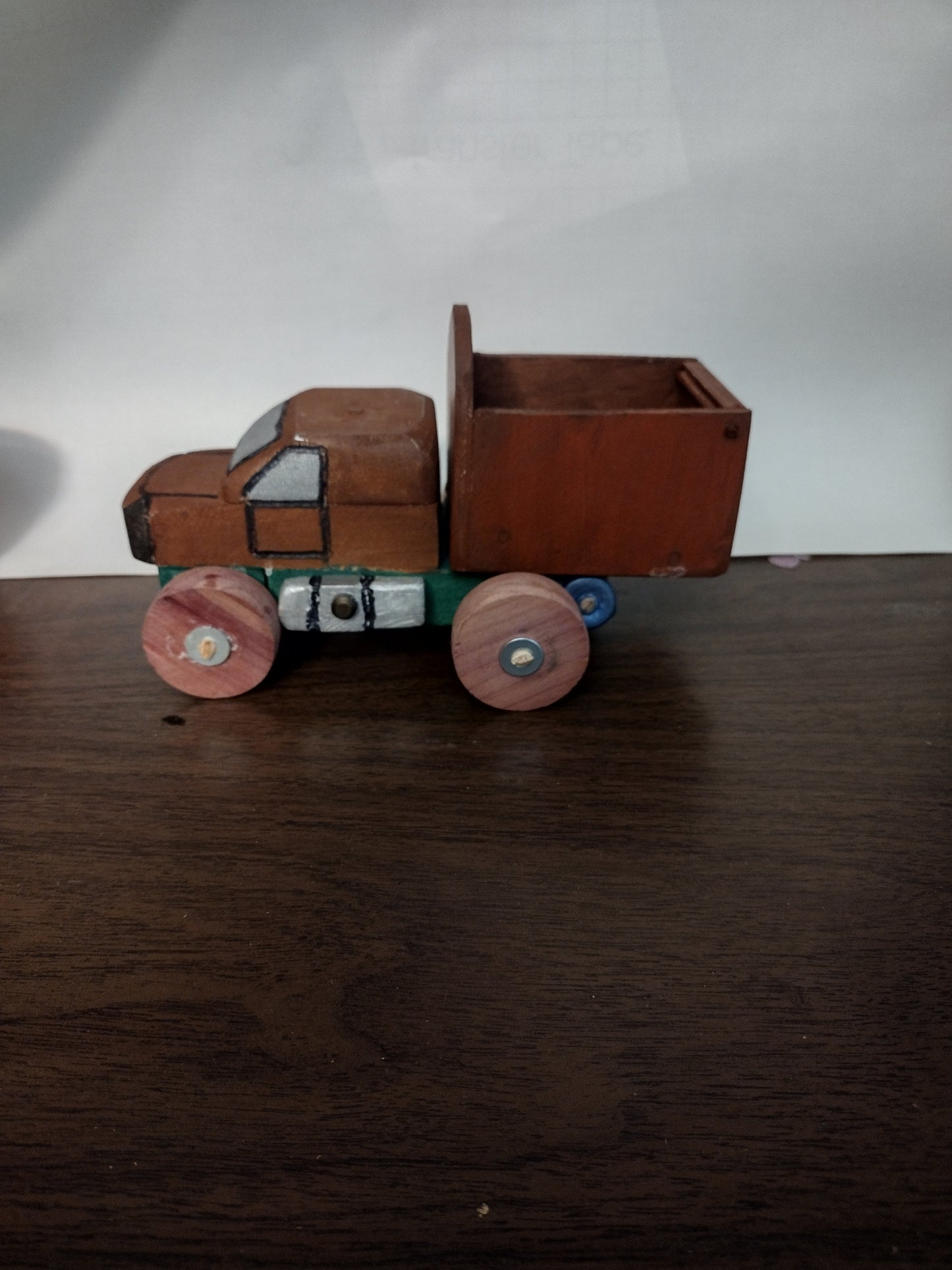 Dump Truck with Flap